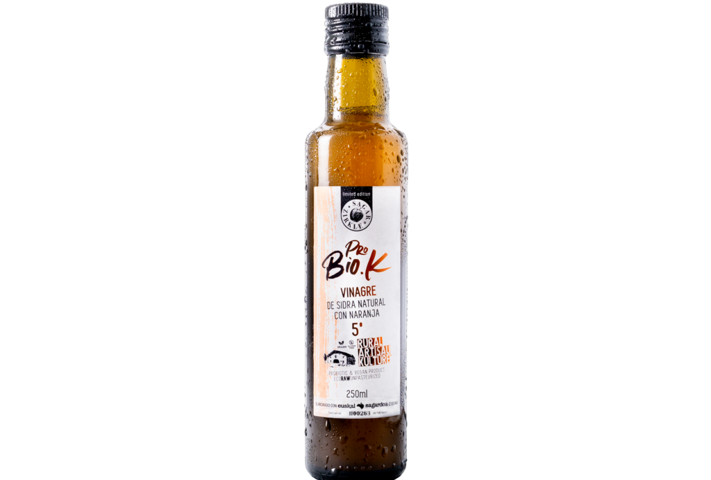 Vinagre de manzana macerado naranja 250ml.
